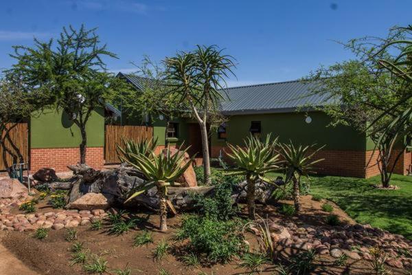 Chameleon Bush Lodge Hammanskraal Ngoại thất bức ảnh