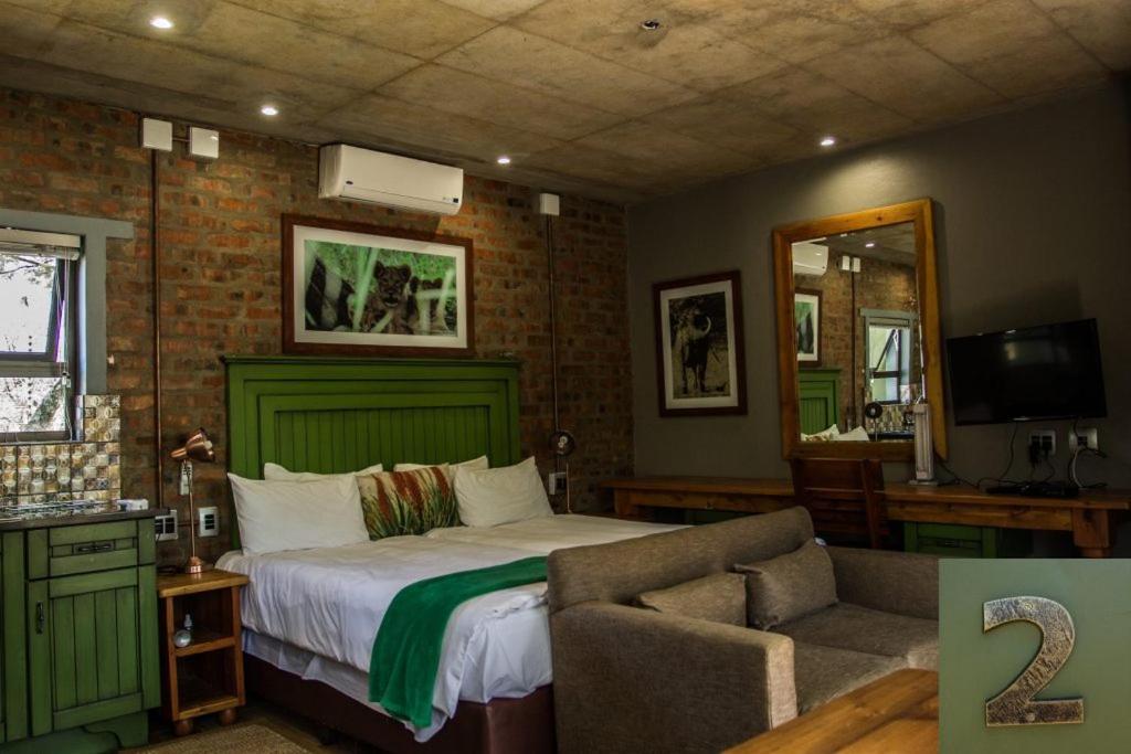 Chameleon Bush Lodge Hammanskraal Ngoại thất bức ảnh